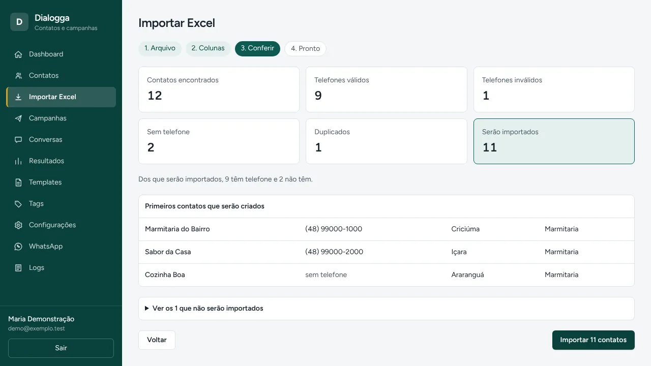 Tela de importação de planilha do Dialogga, na etapa Conferir: resumo com contatos encontrados, telefones válidos e inválidos, contatos sem telefone, duplicados e quantos serão importados, seguido da prévia dos primeiros contatos.